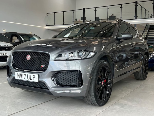 Used Jaguar F-Pace 2017 for sale - 76279488: Photo 9
