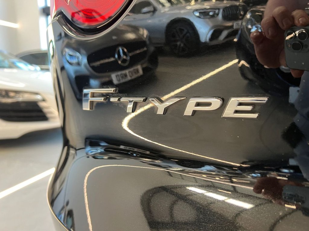 Used Jaguar F-Type 2019 for sale - 76698207: Photo 15