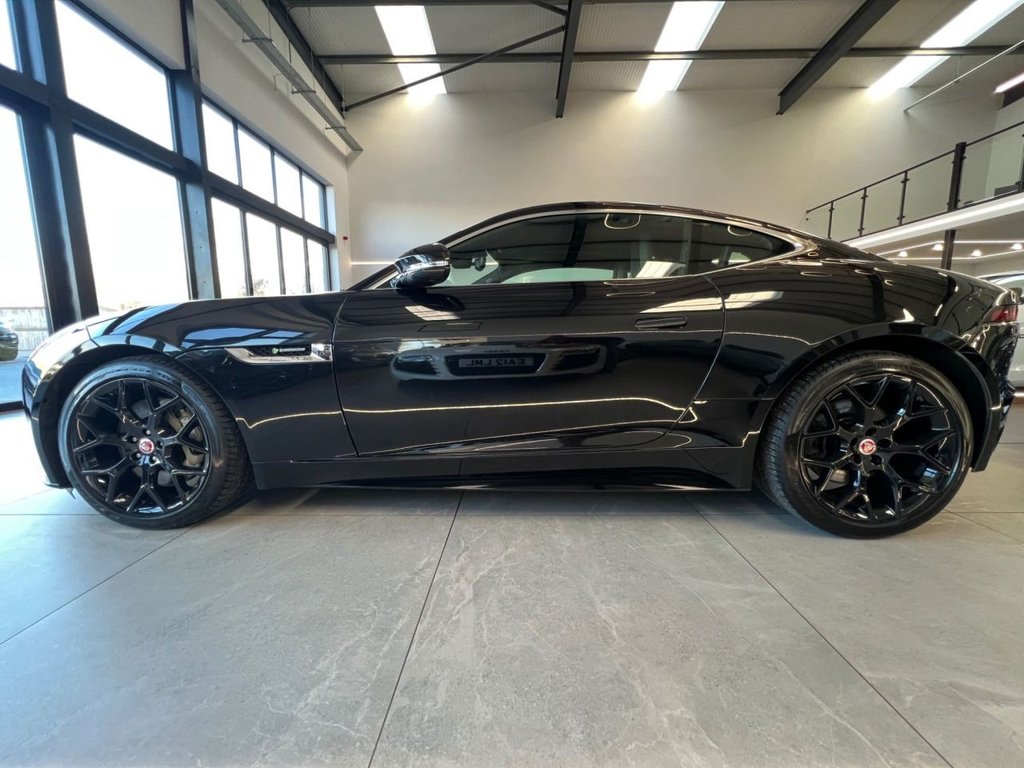 Used Jaguar F-Type 2019 for sale - 76698207: Photo 16