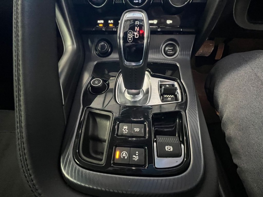 Used Jaguar F-Type 2019 for sale - 76698207: Photo 40