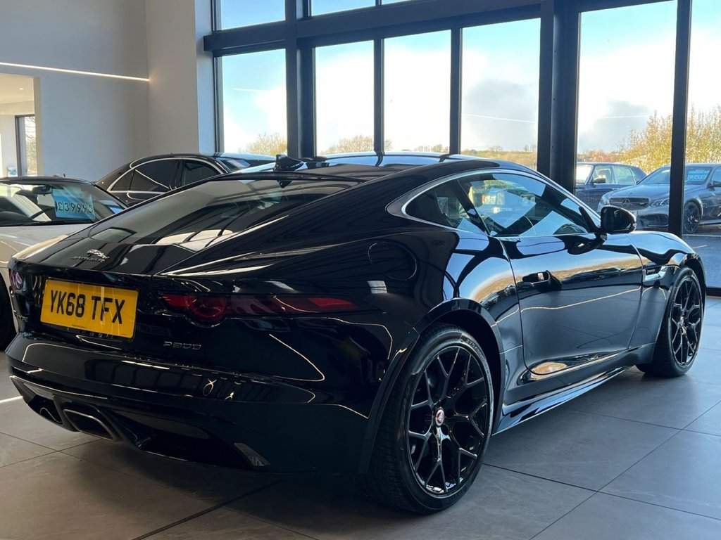 Used Jaguar F-Type 2019 for sale - 76698207: Photo 8