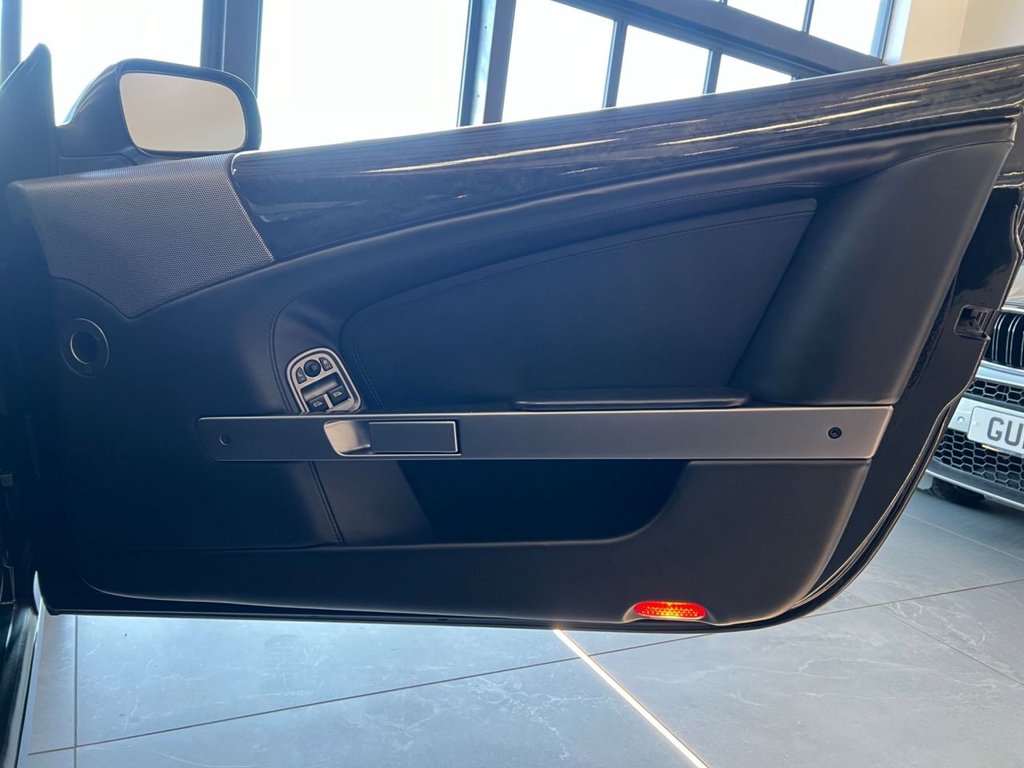 Used Aston Martin DB9 2004 for sale - 76080492: Photo 29