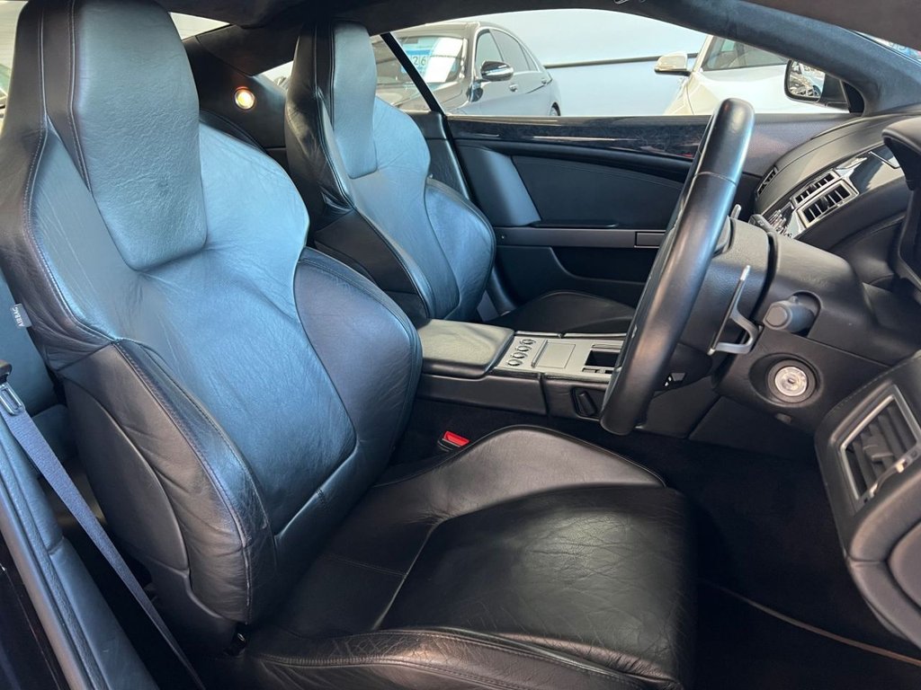 Used Aston Martin DB9 2004 for sale - 76080492: Photo 3