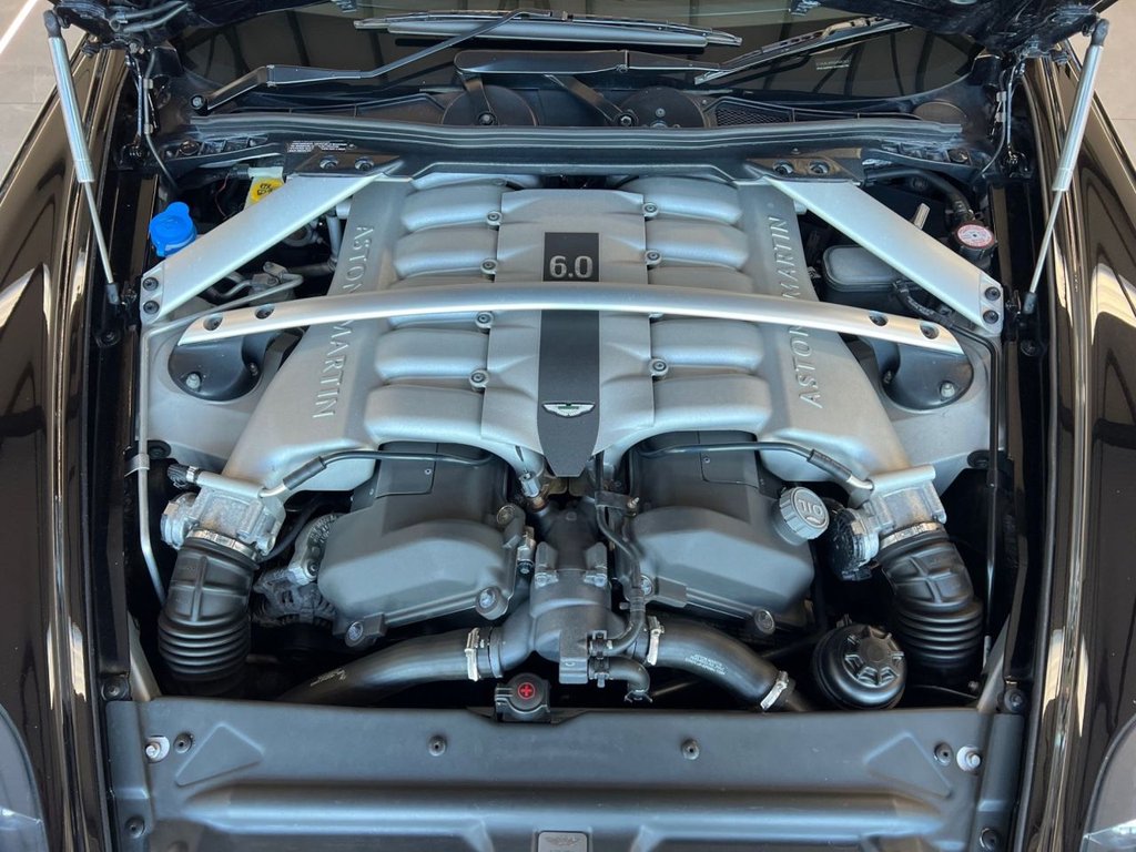 Used Aston Martin DB9 2004 for sale - 76080492: Photo 31