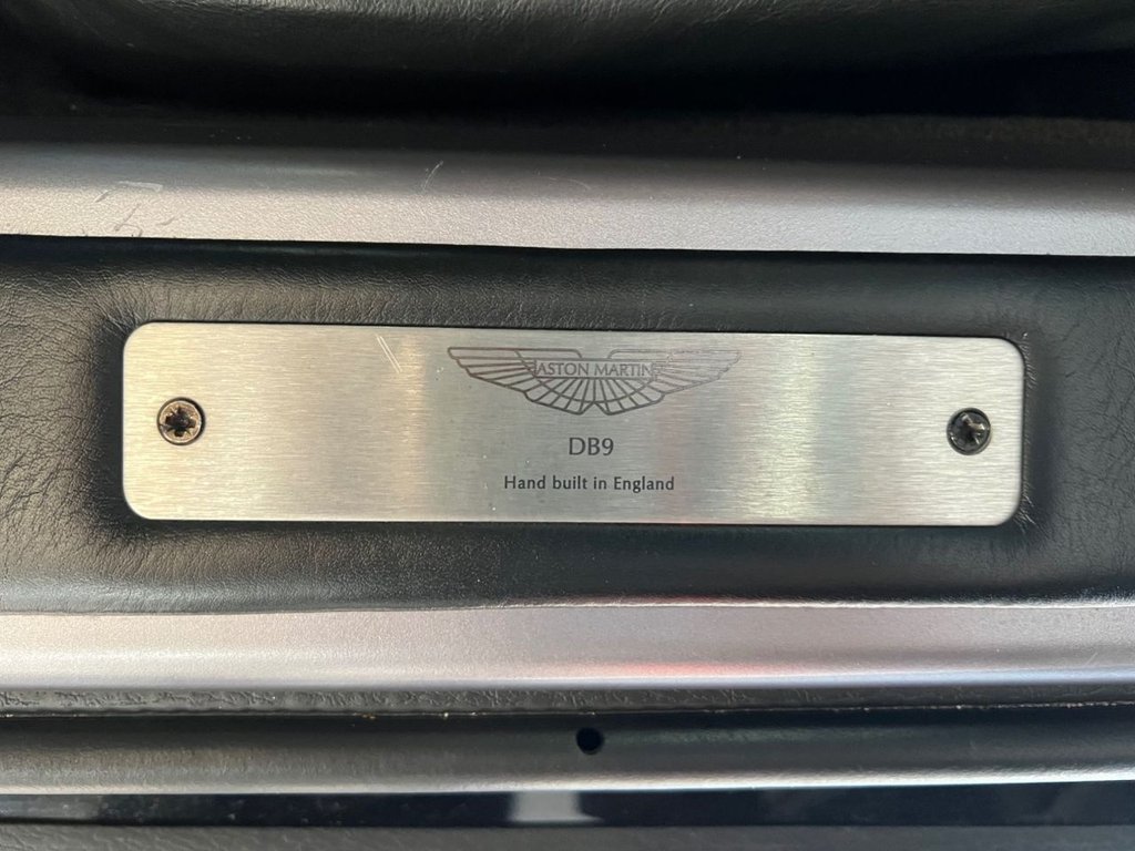 Used Aston Martin DB9 2004 for sale - 76080492: Photo 32