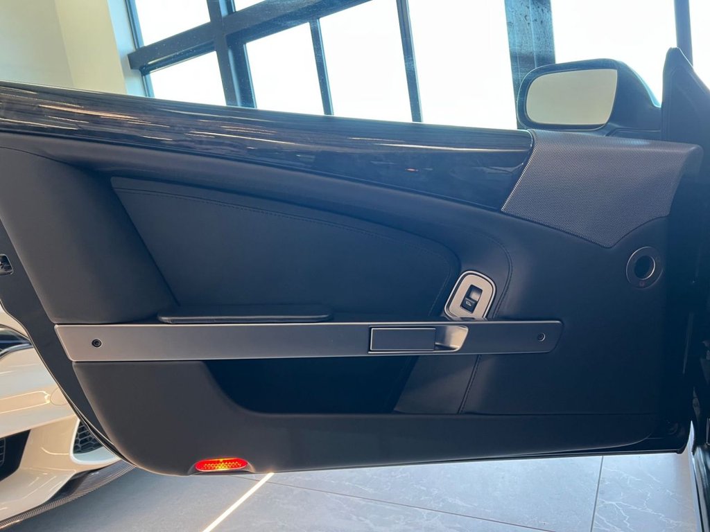 Used Aston Martin DB9 2004 for sale - 76080492: Photo 45