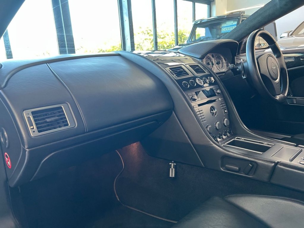Used Aston Martin DB9 2004 for sale - 76080492: Photo 48