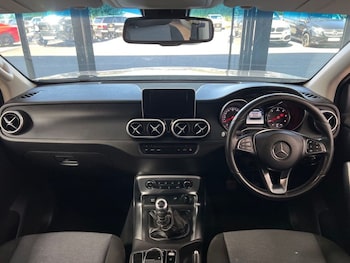 Used Mercedes-Benz X-Class 2018 for sale - 75666499: Photo