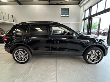 Used Volkswagen Touareg 2016 for sale - 79009299: Photo