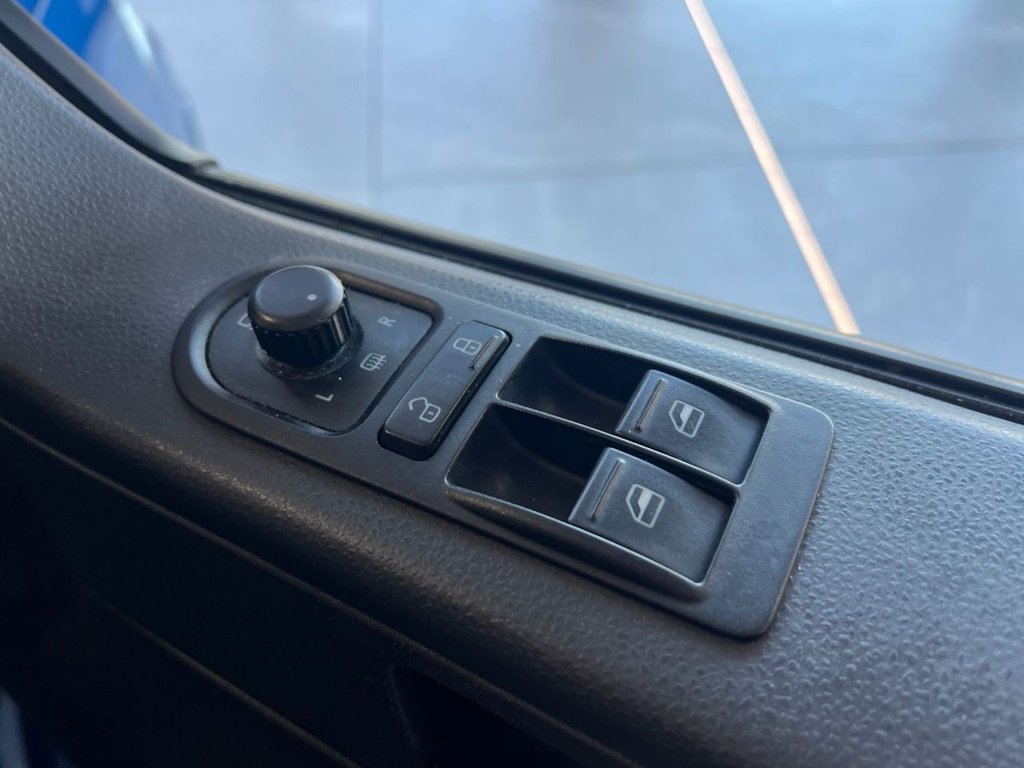 Used Volkswagen Caravelle 2013 for sale - 77111064: Photo 30