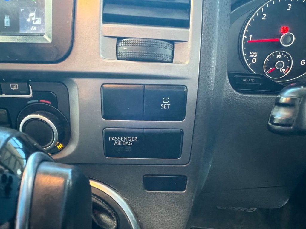 Used Volkswagen Caravelle 2013 for sale - 77111064: Photo 40