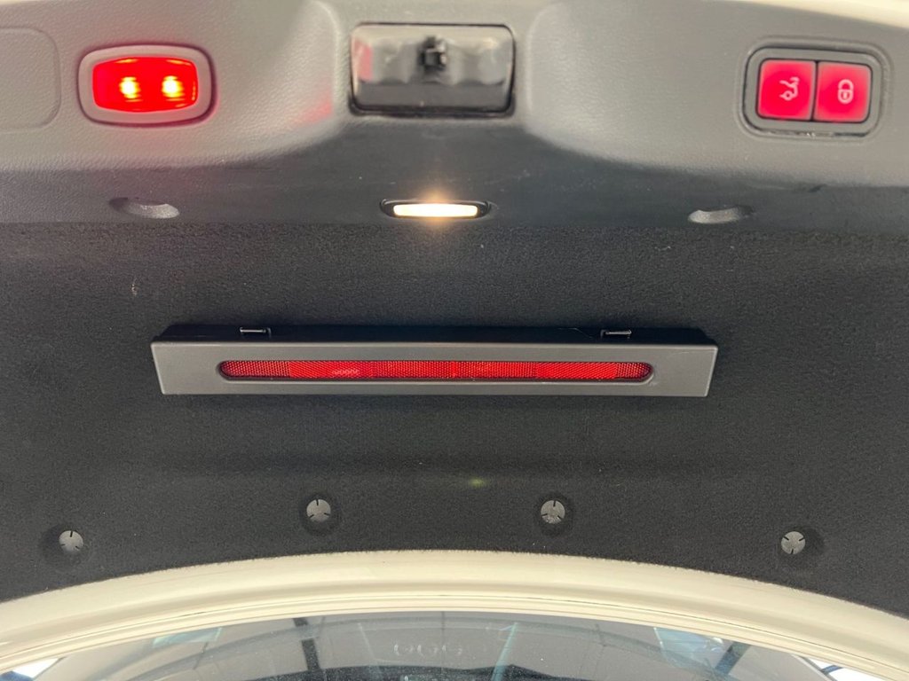 Used Mercedes-Benz E Class 2018 for sale - 77533943: Photo 24