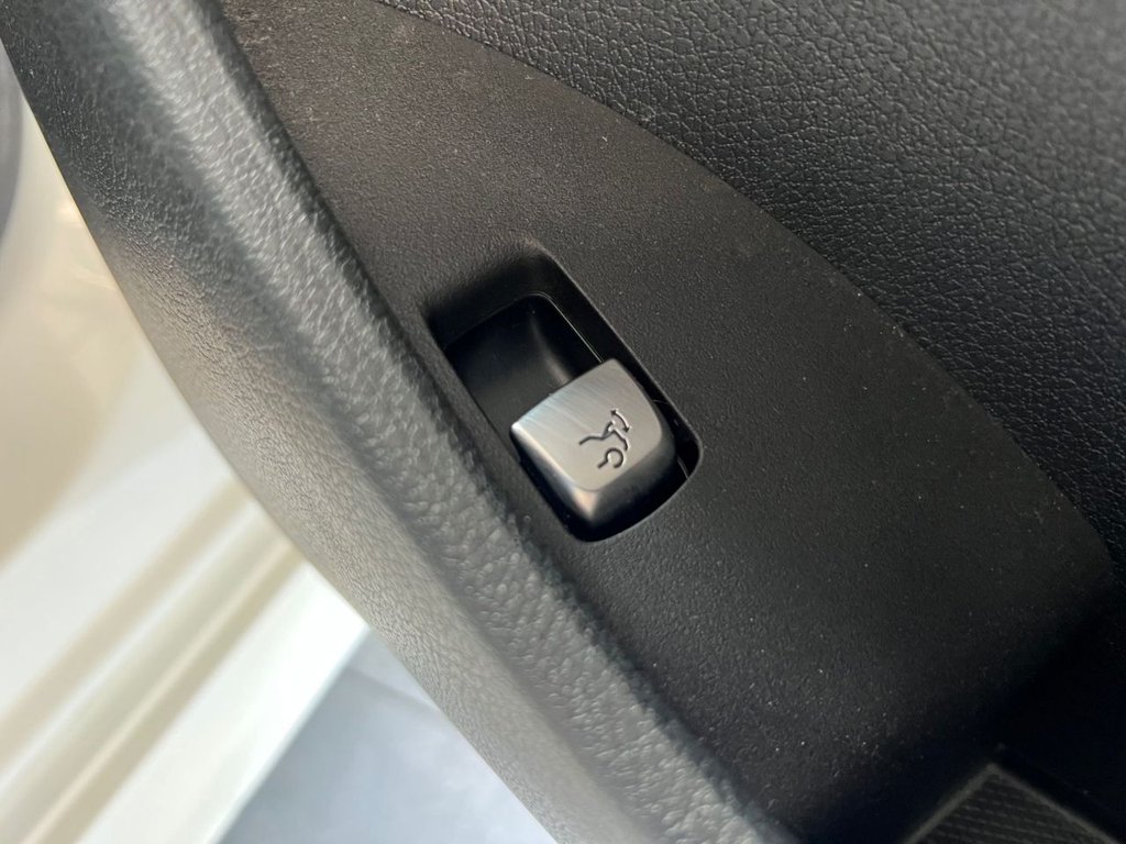 Used Mercedes-Benz E Class 2018 for sale - 77533943: Photo 37