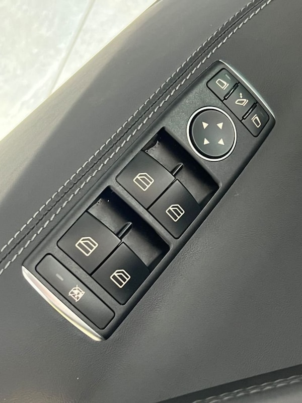 Used Tesla Model S 2019 for sale - 76023663: Photo 31