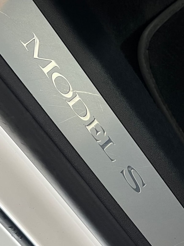 Used Tesla Model S 2019 for sale - 76023663: Photo 32