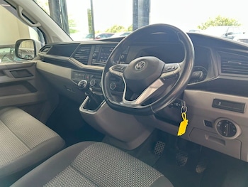 Used Volkswagen Transporter 2020 for sale - 79022532: Photo