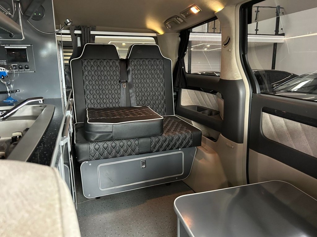 Used Toyota Alphard 2018 for sale - 78117604: Photo 46