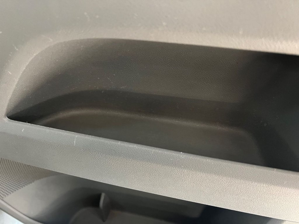 Used Volkswagen Transporter 2015 for sale - 76547221: Photo 24