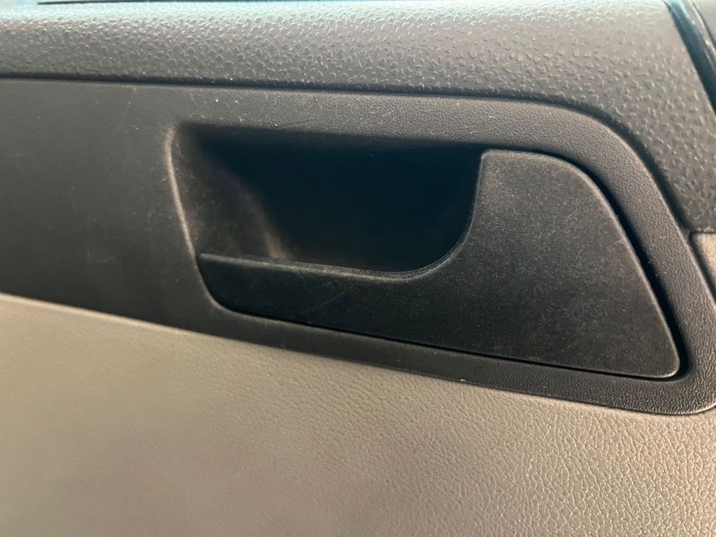 Used Volkswagen Transporter 2015 for sale - 76547221: Photo 25