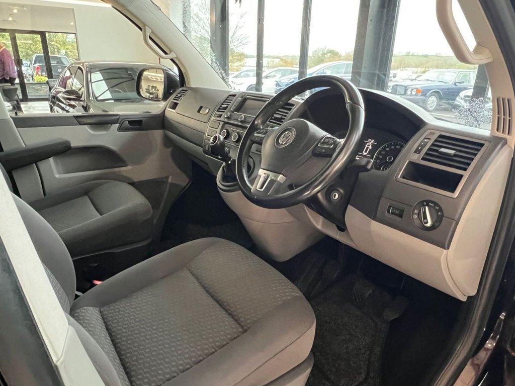 Used Volkswagen Transporter 2015 for sale - 76547221: Photo 3