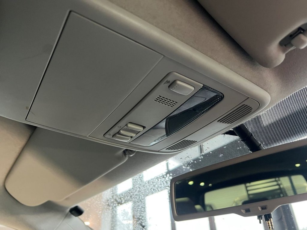 Used Volkswagen Transporter 2015 for sale - 76547221: Photo 32