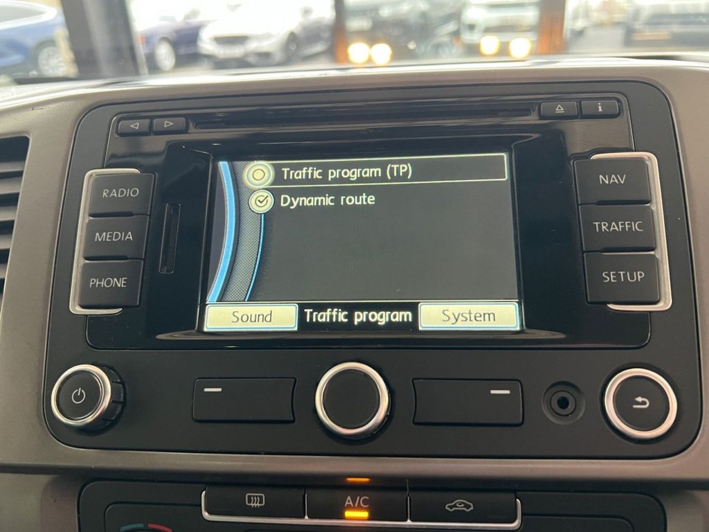 Used Volkswagen Transporter 2015 for sale - 76547221: Photo 41