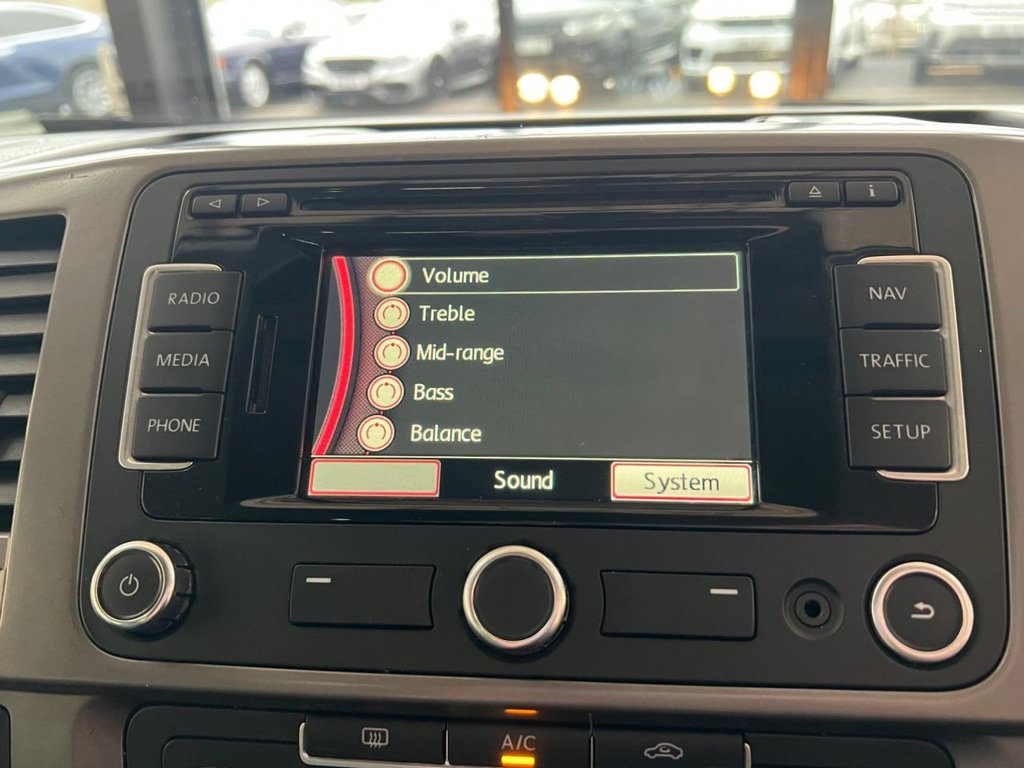 Used Volkswagen Transporter 2015 for sale - 76547221: Photo 42