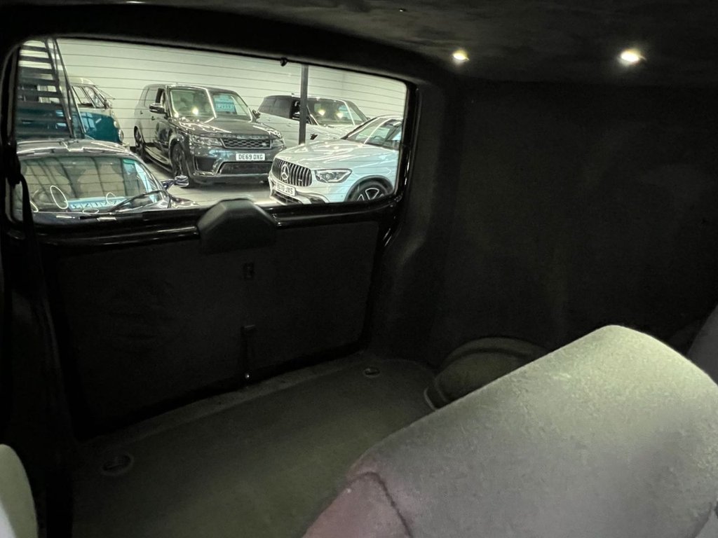 Used Volkswagen Transporter 2015 for sale - 76547221: Photo 50