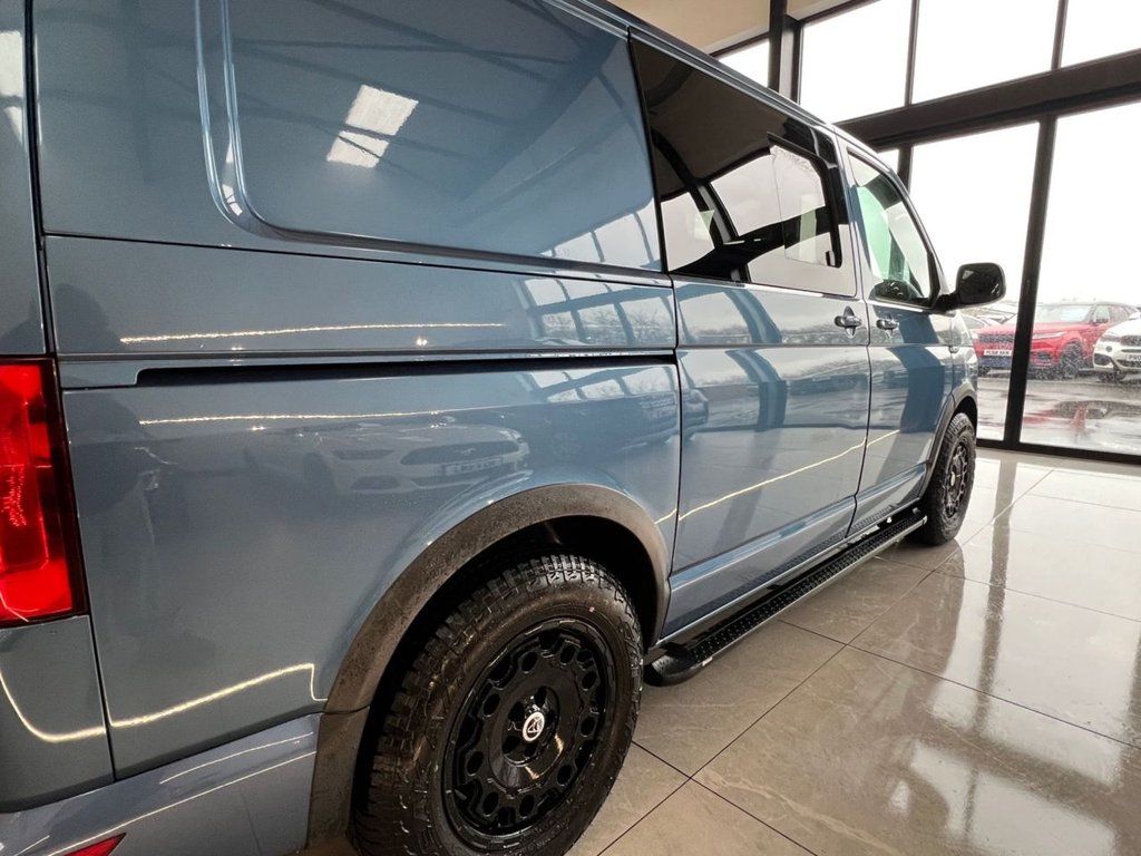 Used Volkswagen Transporter 2015 for sale - 76868005: Photo 12