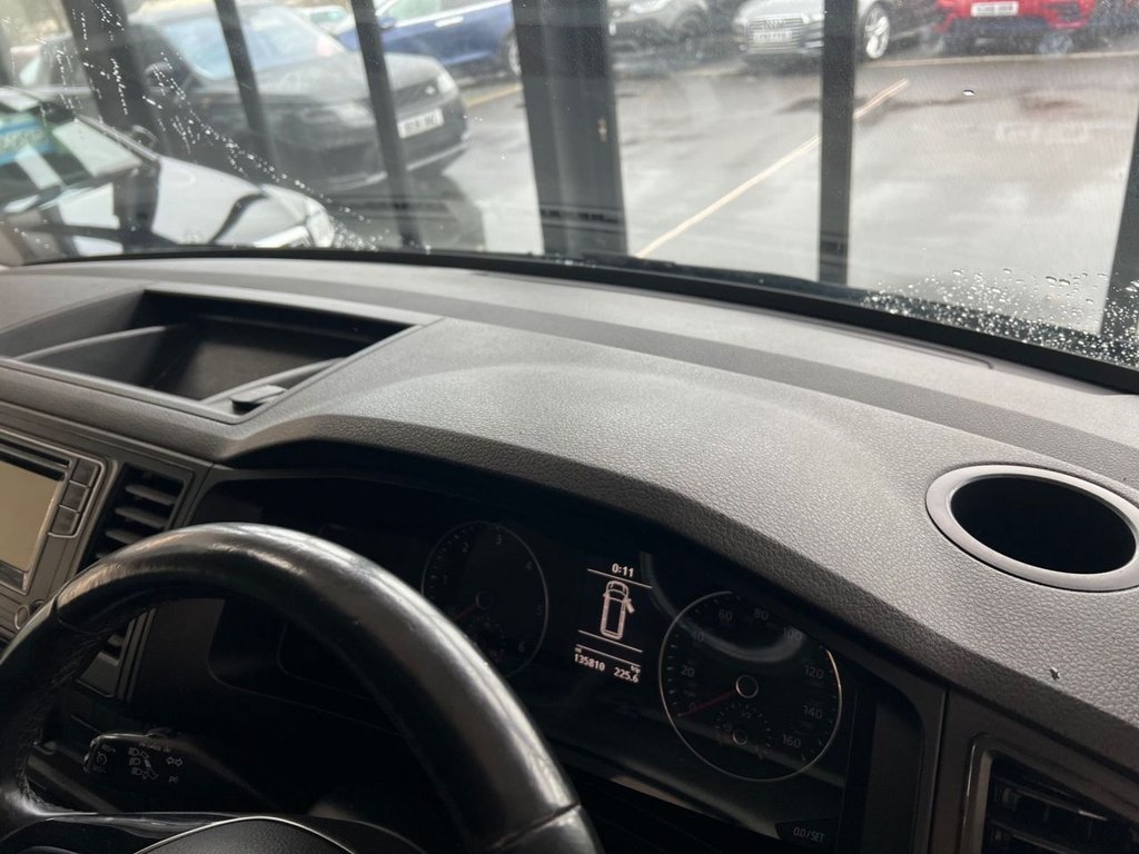 Used Volkswagen Transporter 2015 for sale - 76868005: Photo 31