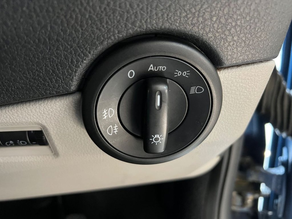 Used Volkswagen Transporter 2015 for sale - 76868005: Photo 35