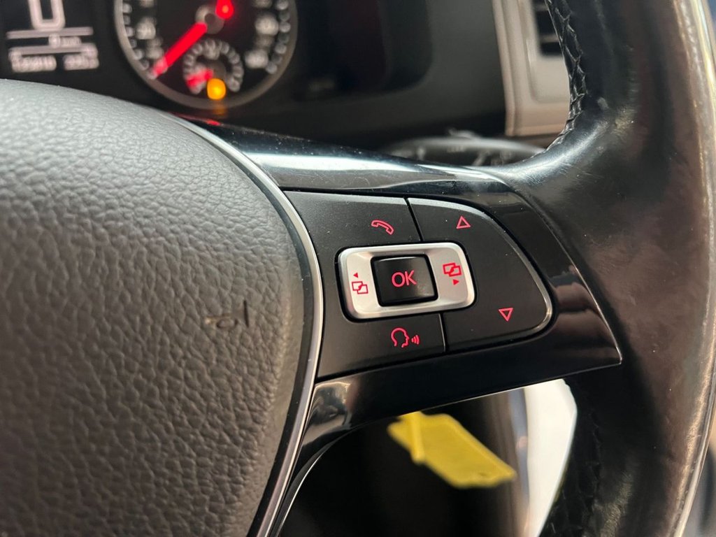 Used Volkswagen Transporter 2015 for sale - 76868005: Photo 39