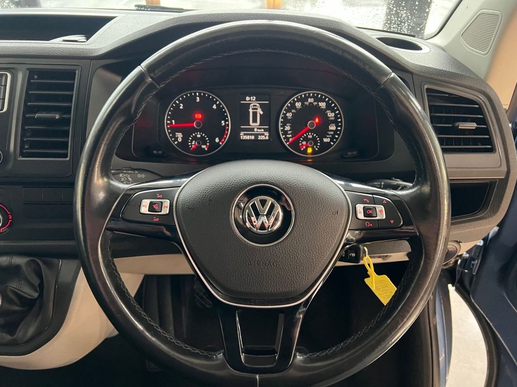 Used Volkswagen Transporter 2015 for sale - 76868005: Photo 4