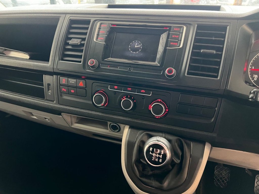 Used Volkswagen Transporter 2015 for sale - 76868005: Photo 42