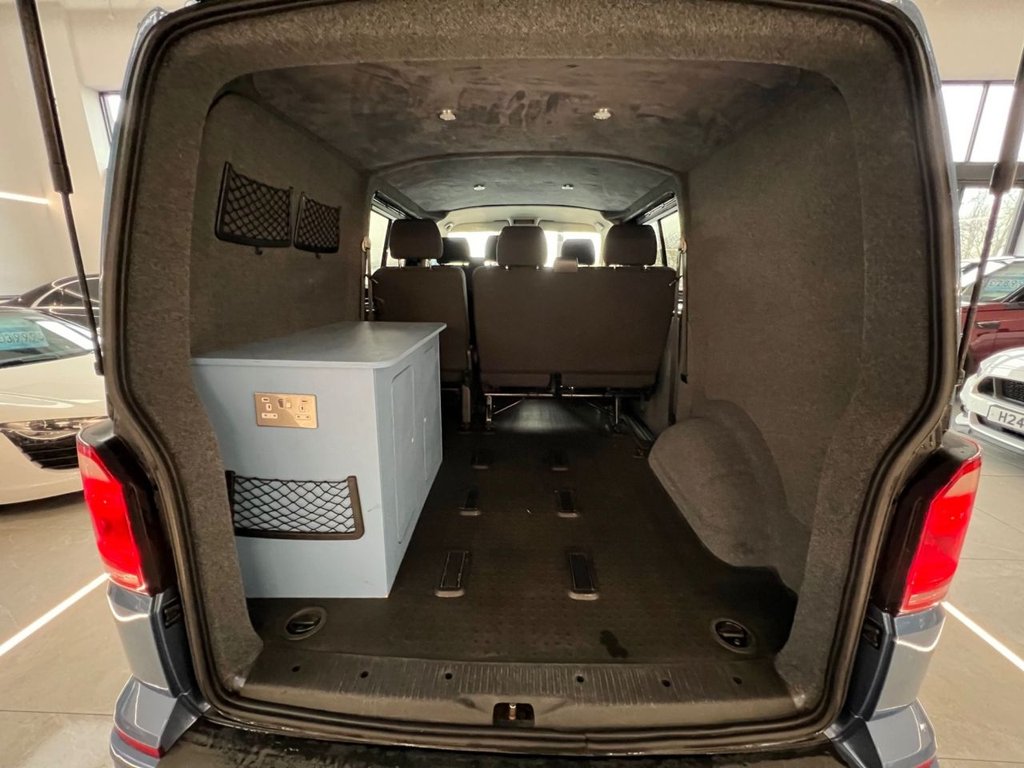 Used Volkswagen Transporter 2015 for sale - 76868005: Photo 5