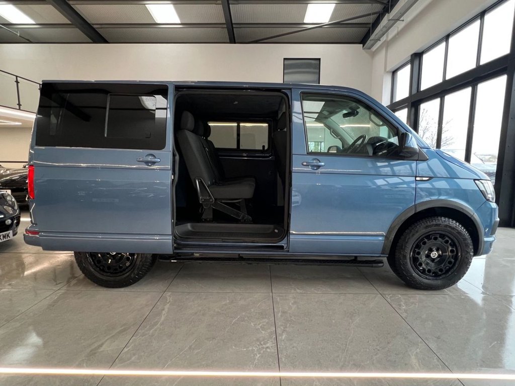 Used Volkswagen Transporter 2015 for sale - 76868005: Photo 9