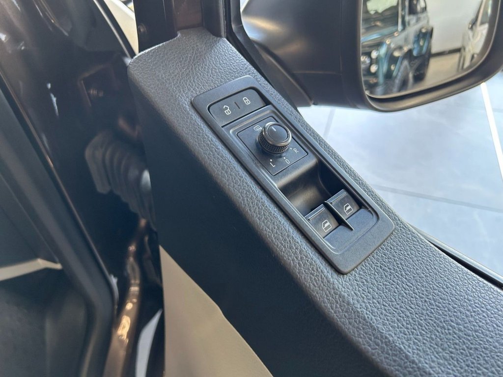 Used Volkswagen Transporter Shuttle 2019 for sale - 77967055: Photo 29