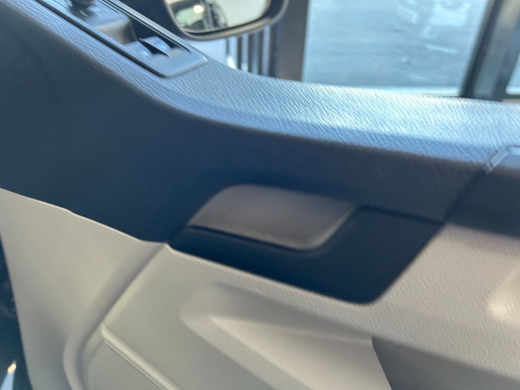 Used Volkswagen Transporter Shuttle 2019 for sale - 77967055: Photo 30