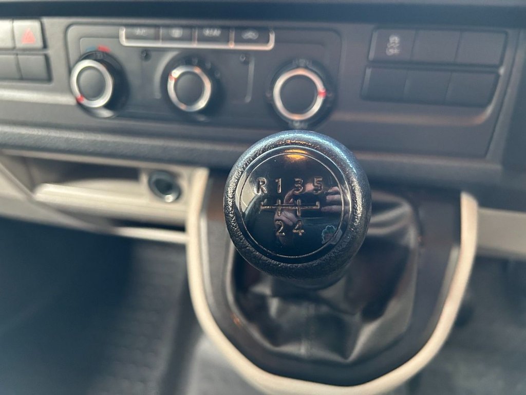 Used Volkswagen Transporter Shuttle 2019 for sale - 77967055: Photo 39