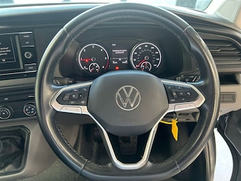 Used Volkswagen Transporter 2022 for sale - 78425676: Photo