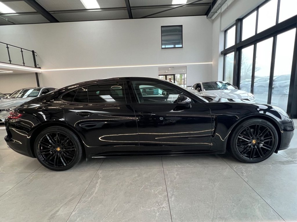 Used Porsche Panamera 2017 for sale - 78016908: Photo 2