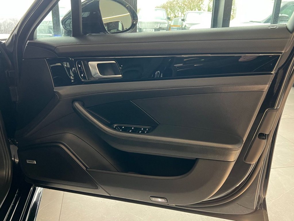 Used Porsche Panamera 2017 for sale - 78016908: Photo 30