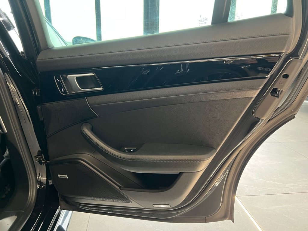 Used Porsche Panamera 2017 for sale - 78016908: Photo 41