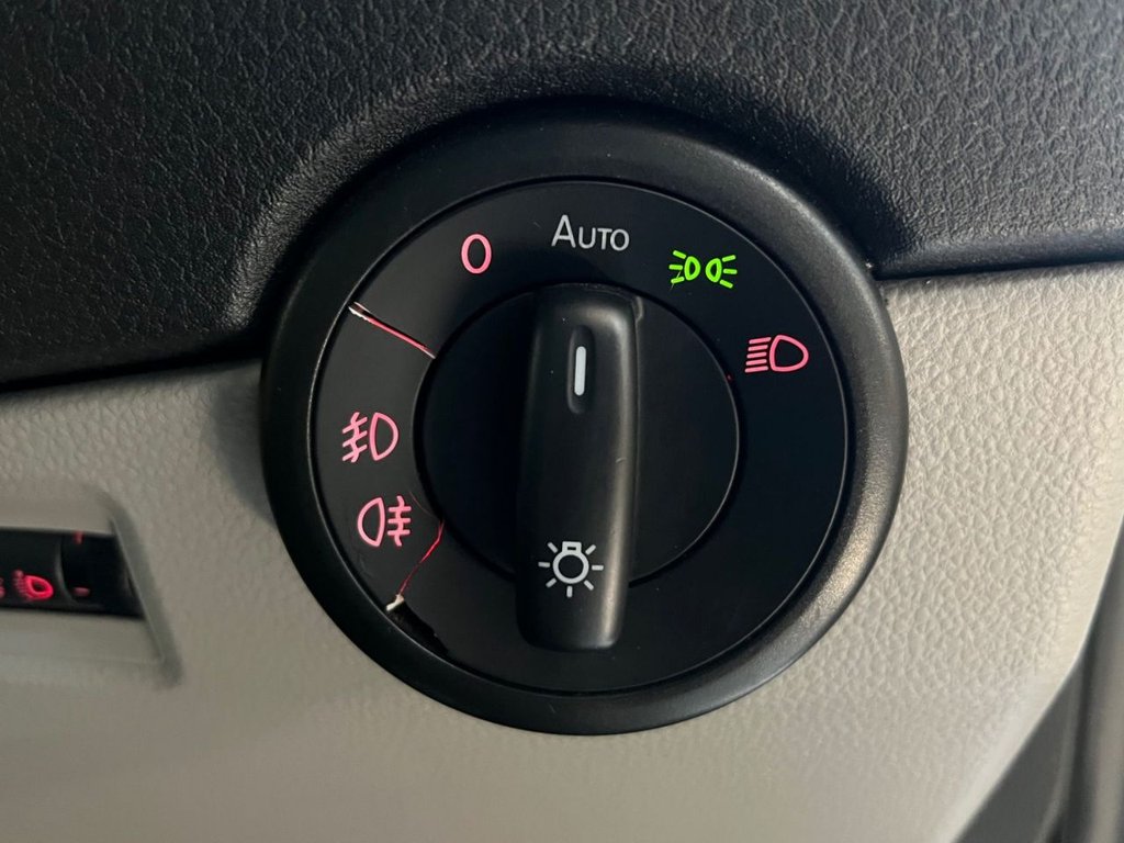 Used Volkswagen Transporter 2017 for sale - 76686062: Photo 29