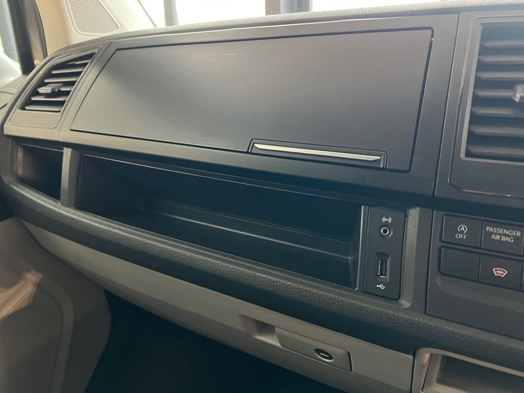 Used Volkswagen Transporter 2017 for sale - 76686062: Photo 34