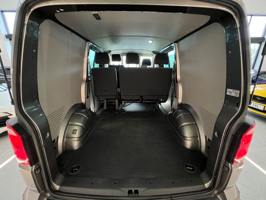 Used Volkswagen Transporter 2017 for sale - 76686062: Photo 5