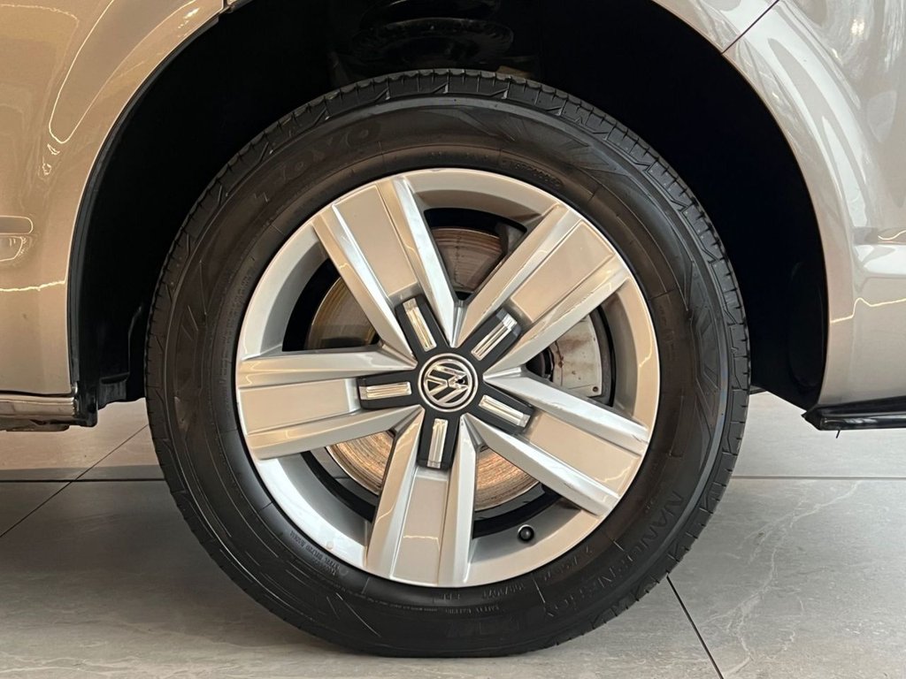Used Volkswagen Transporter 2017 for sale - 76686062: Photo 9