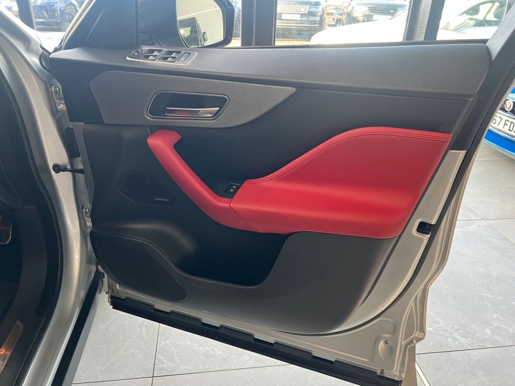 Used Jaguar F-Pace 2016 for sale - 77483397: Photo 27