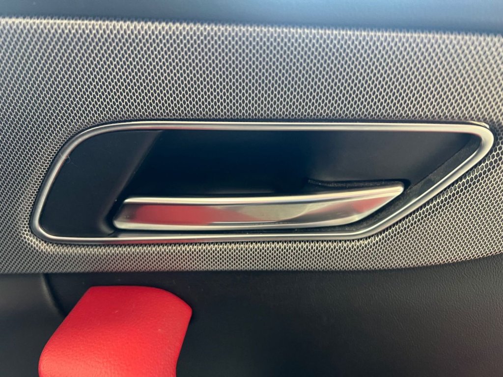 Used Jaguar F-Pace 2016 for sale - 77483397: Photo 30