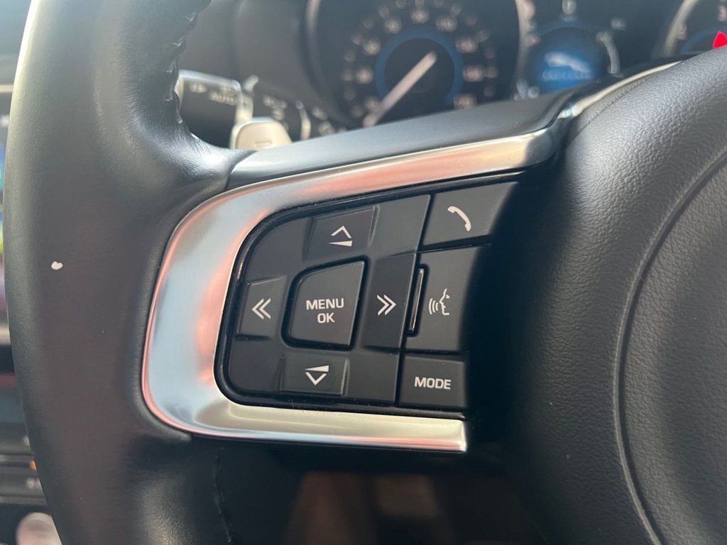 Used Jaguar F-Pace 2016 for sale - 77483397: Photo 33